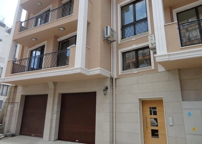 Holiday Apartments In Pomorie